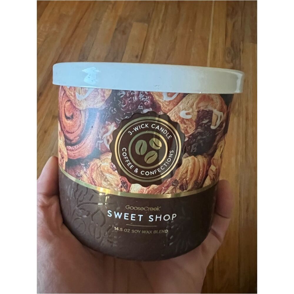 Goose Creek Sweet Shop 3-Wick Candle - BRAND NEW YUMMY